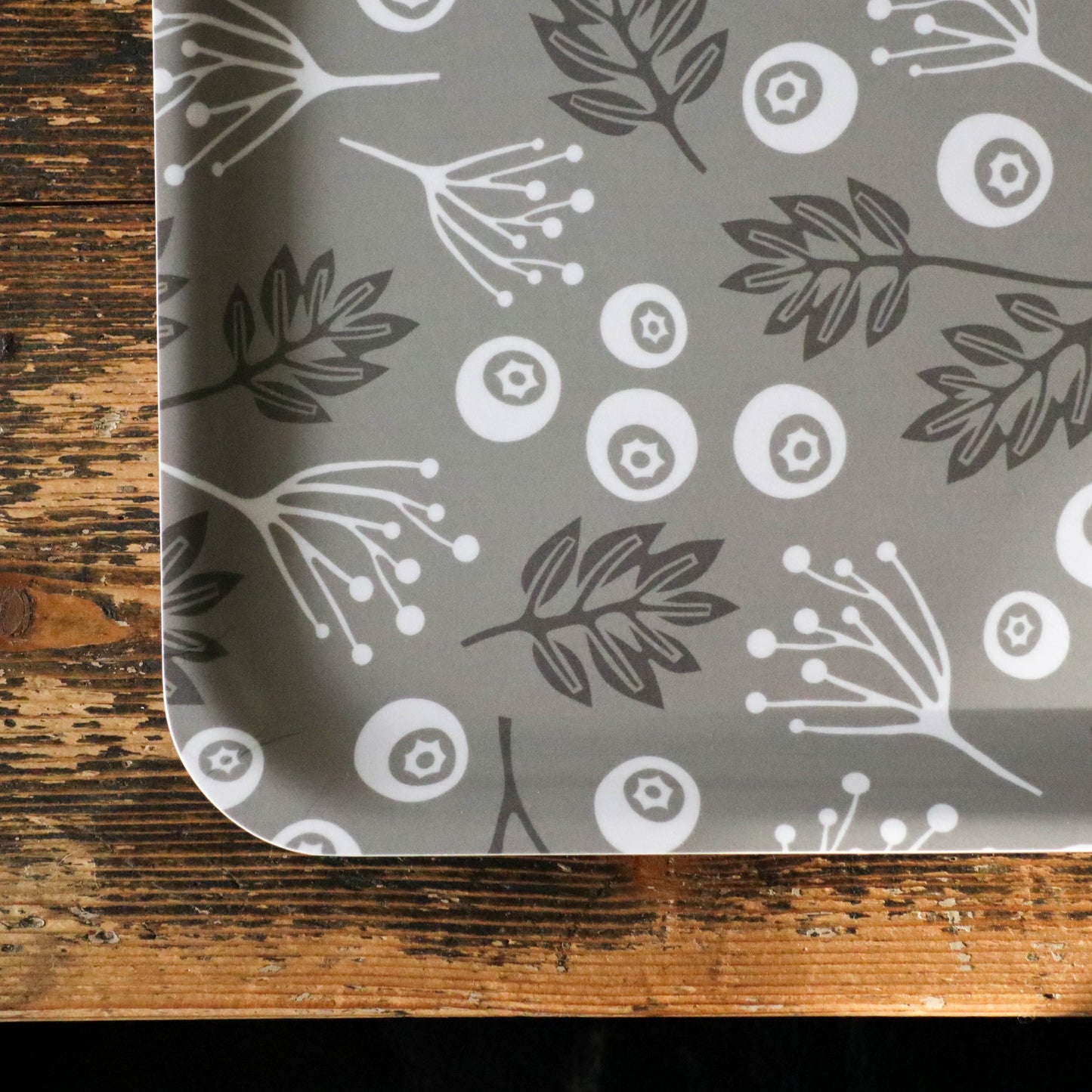 RÖNNBÄR bricka | gråbeige