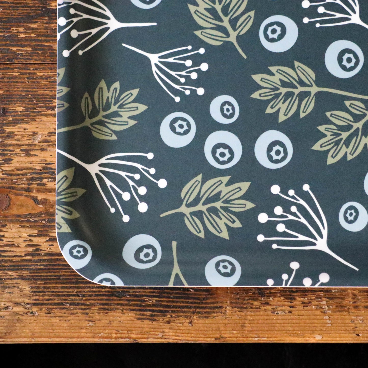 RÖNNBÄR bricka | mörkblå