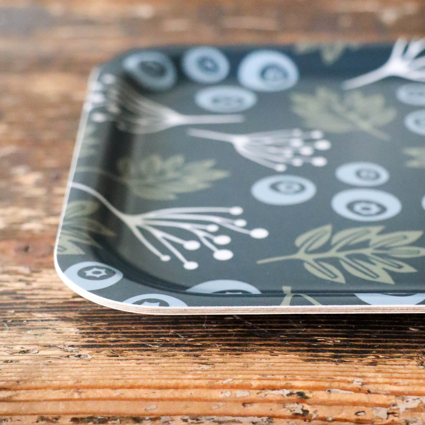 RÖNNBÄR bricka | mörkblå