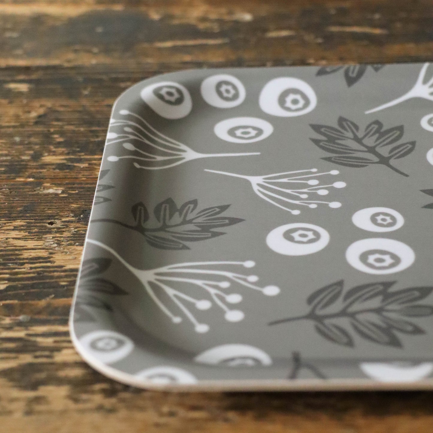 RÖNNBÄR bricka | gråbeige