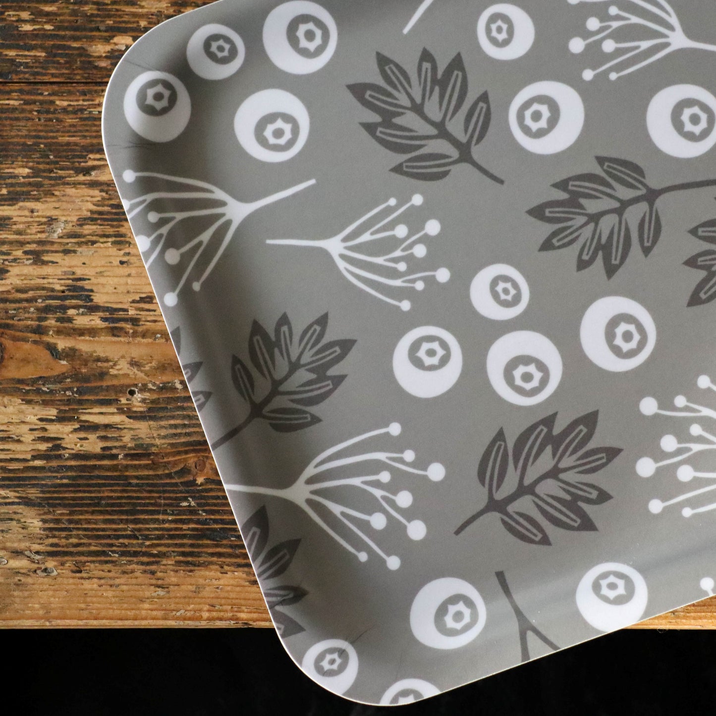 RÖNNBÄR bricka | gråbeige